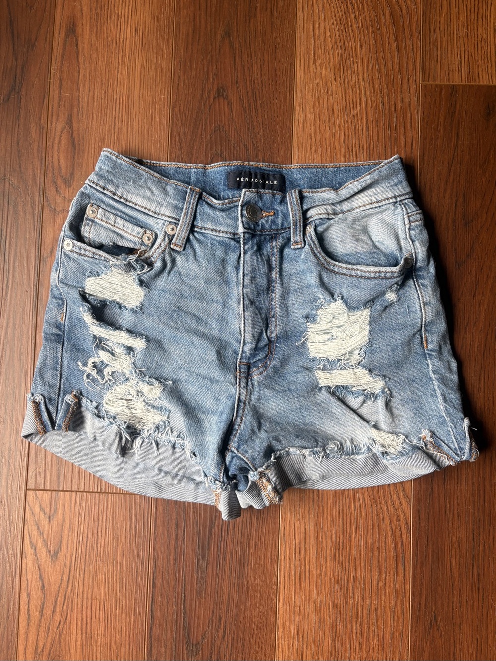AEROPOSTALE Light Wash “Mom Short” Denim Shorts
